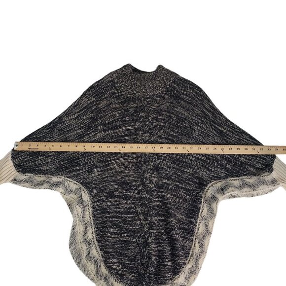 Max Studio Poncho Sweater Eyelash Fringe Black Boho Hippie Festival Womens M - Picture 12 of 12